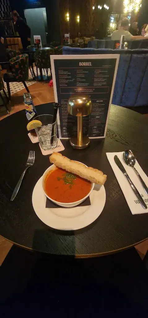 Suzanne Zijlmans_Waanders Staphorst B.V._Staphorst_review