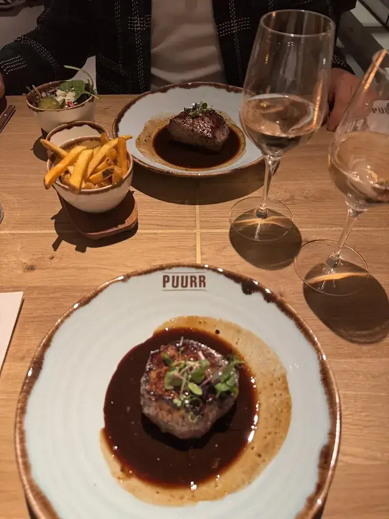 Guido Cucchia_PuuRR aan de Binck_Haag_review