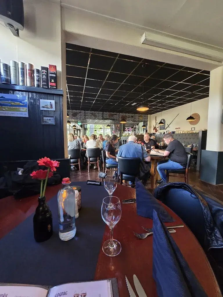 Alex K_Het Wapen van Schotland_Hooghalen_review