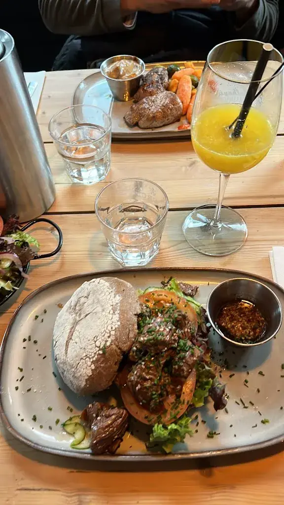 Karel Voigt_Het Spieghelhuys_Berg_recensione