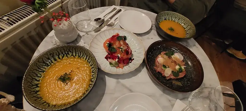 Esther Lentink_Grand Café Kromhout_Brummen_review