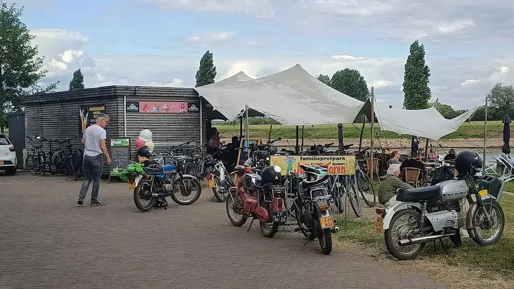 C LM_Eethuis De Veerstoep_Brummen_review