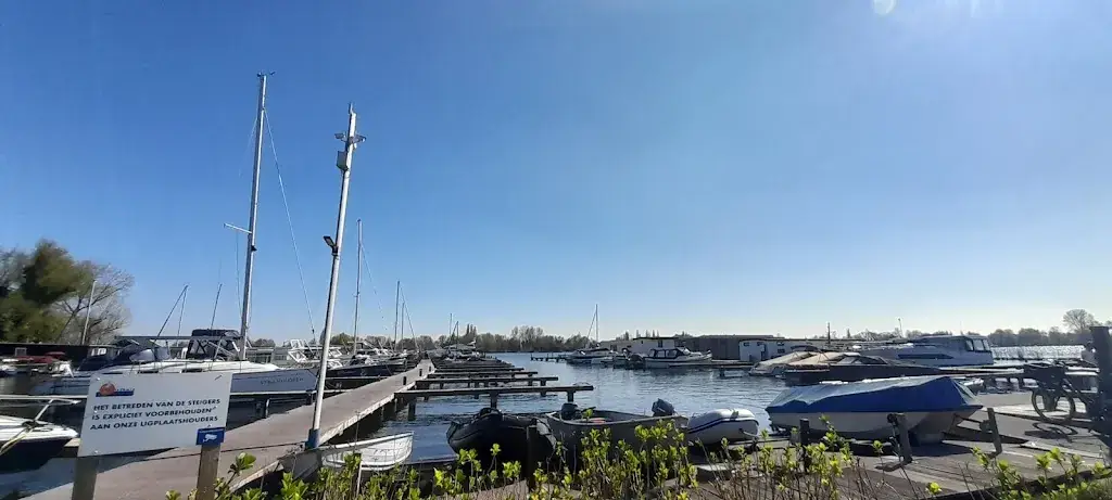 Renate Vicente_Brasserie de Haven_Aalsmeer_recensione