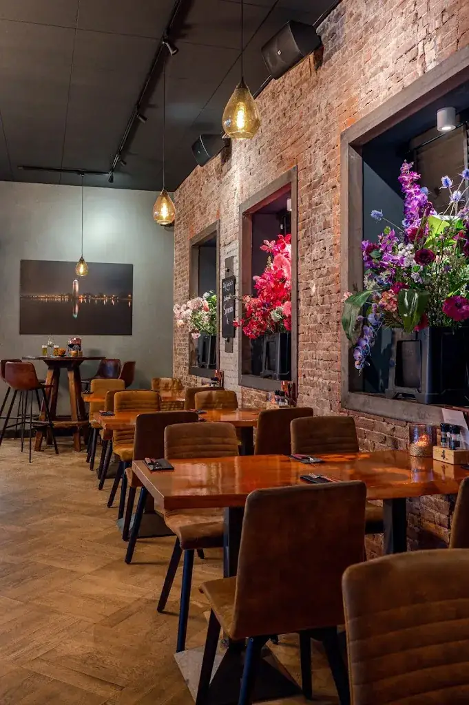 Restaurant De Oude Veiling restaurant in Aalsmeer