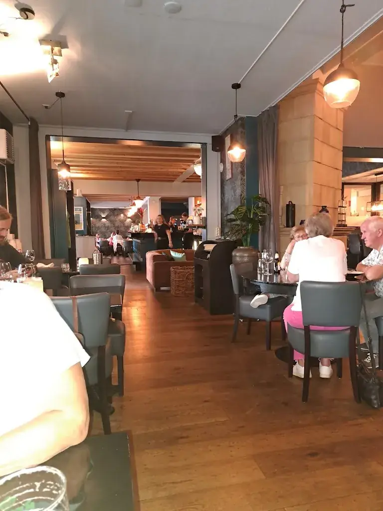 Guido Slosser_Restaurant Loo_Bathmen_avis