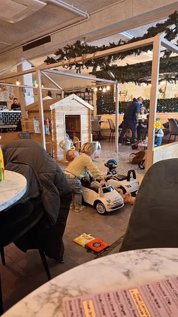 Kimberley Op't Landt_Familierestaurant 't Nestje_Zoetermeer_avis