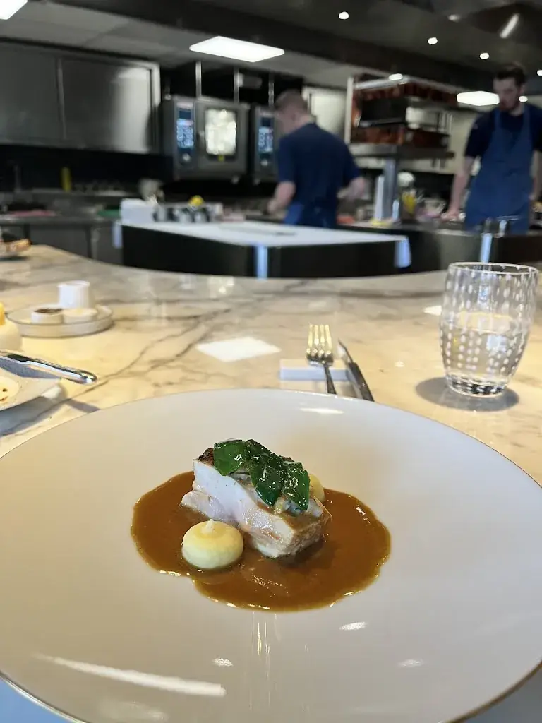 Adam Basile Devos_Tribeca_Heeze_review