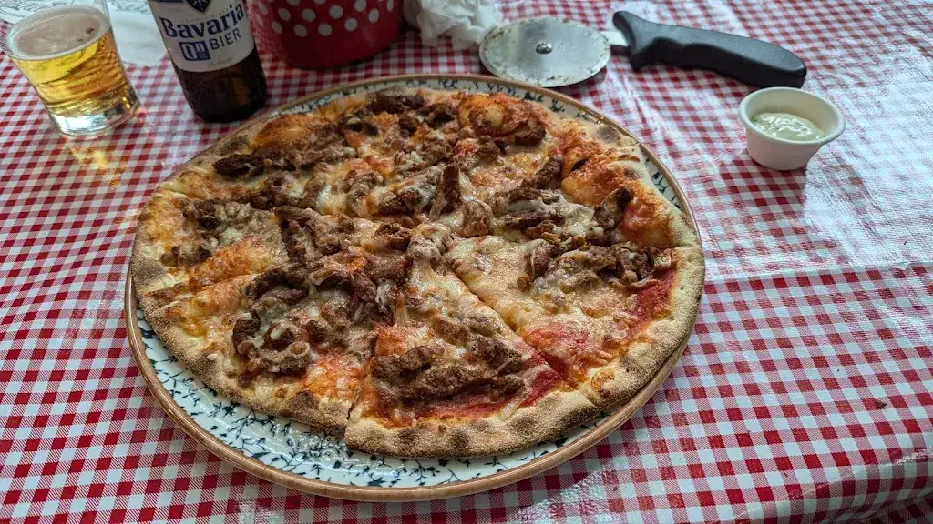 Nonna's Family Pizza & Pasta_Dalen_slider_image_3