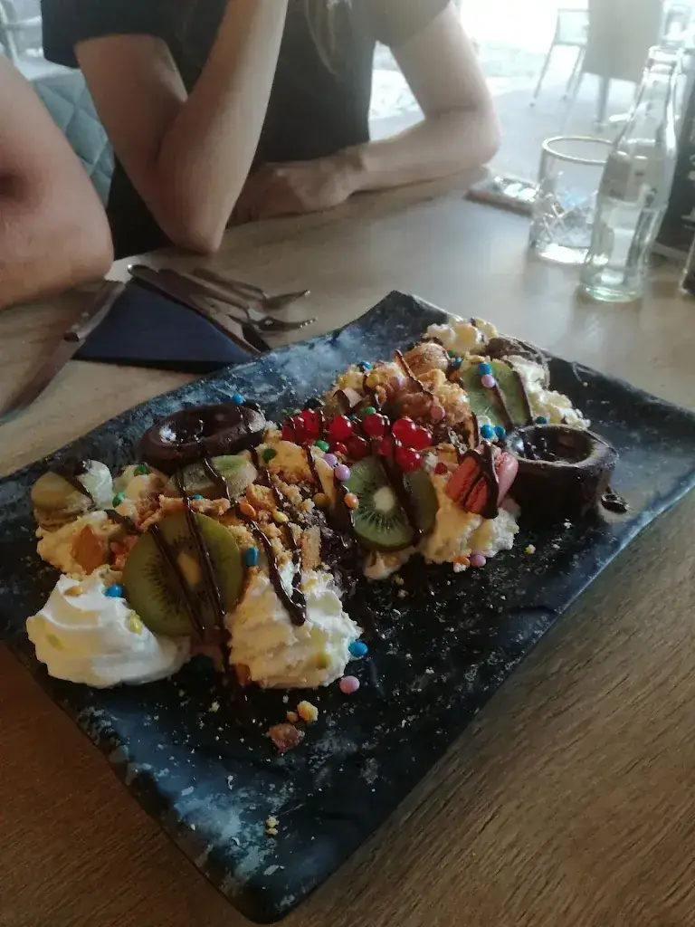 Daniel de Wit_'t Hart van Dieren - Sushi & Tapas_Dieren_review