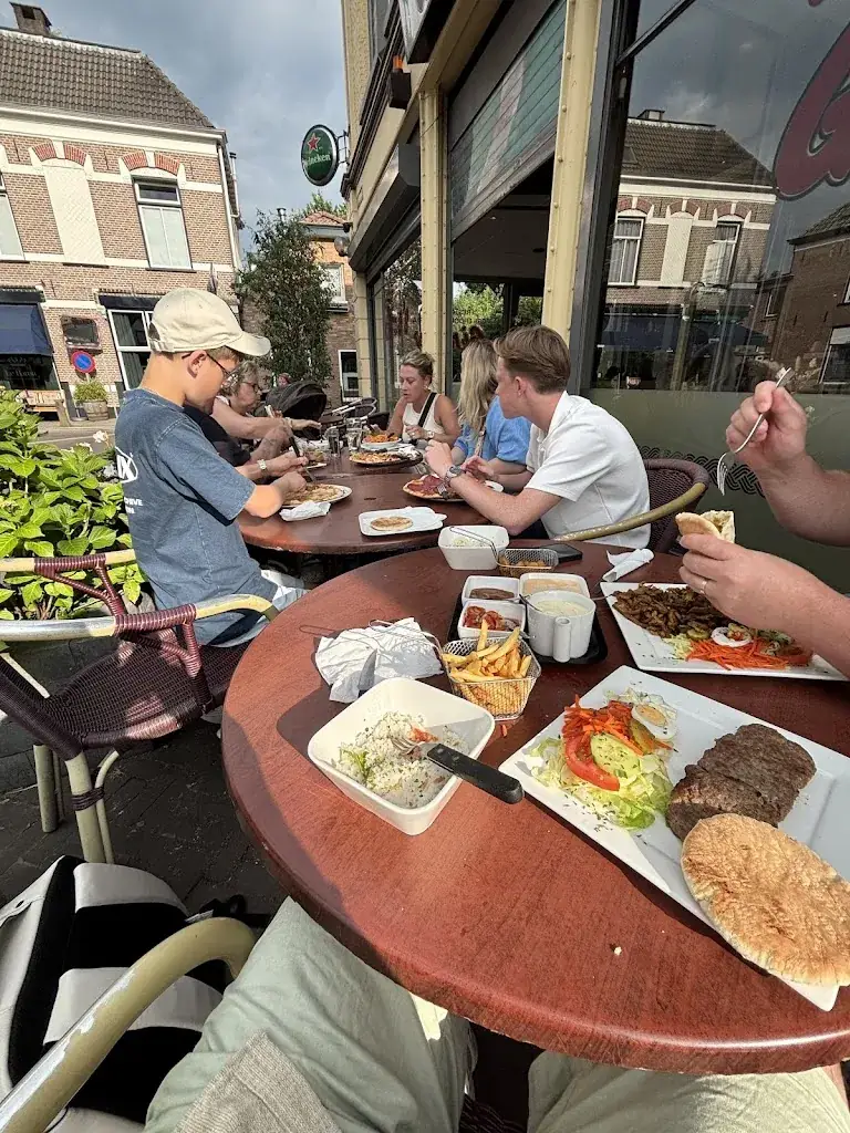 jordi bruggink_Gino's_Dieren_review