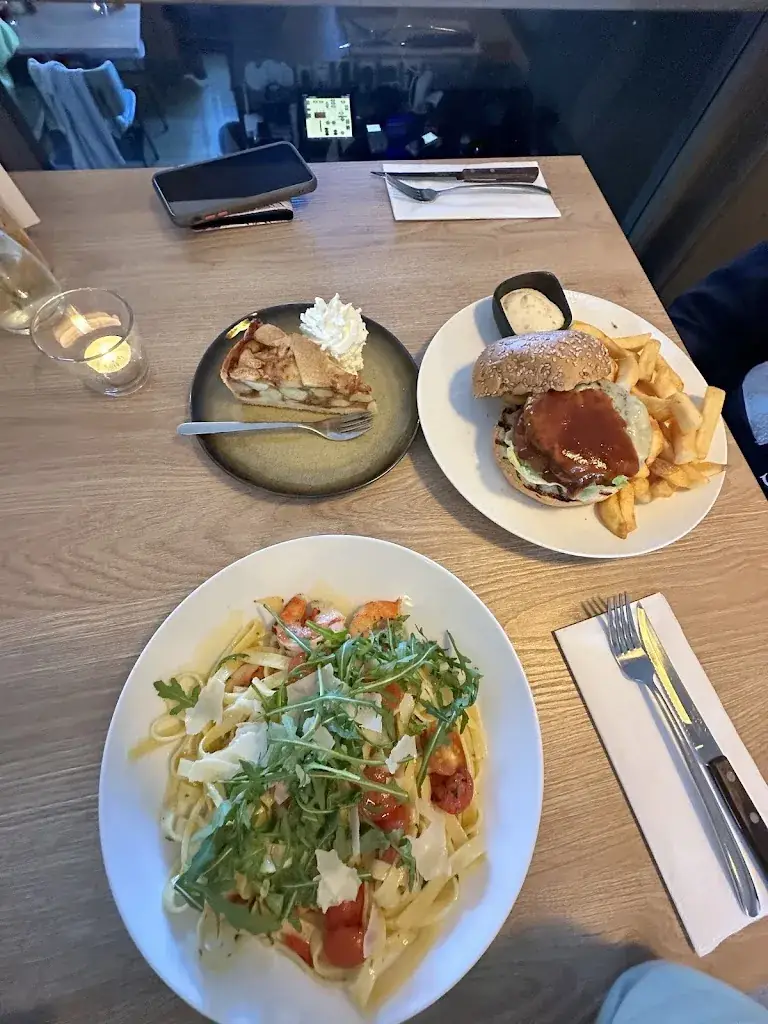 Saba beig_Restaurant Klein Hartenstein_Oosterbeek_review