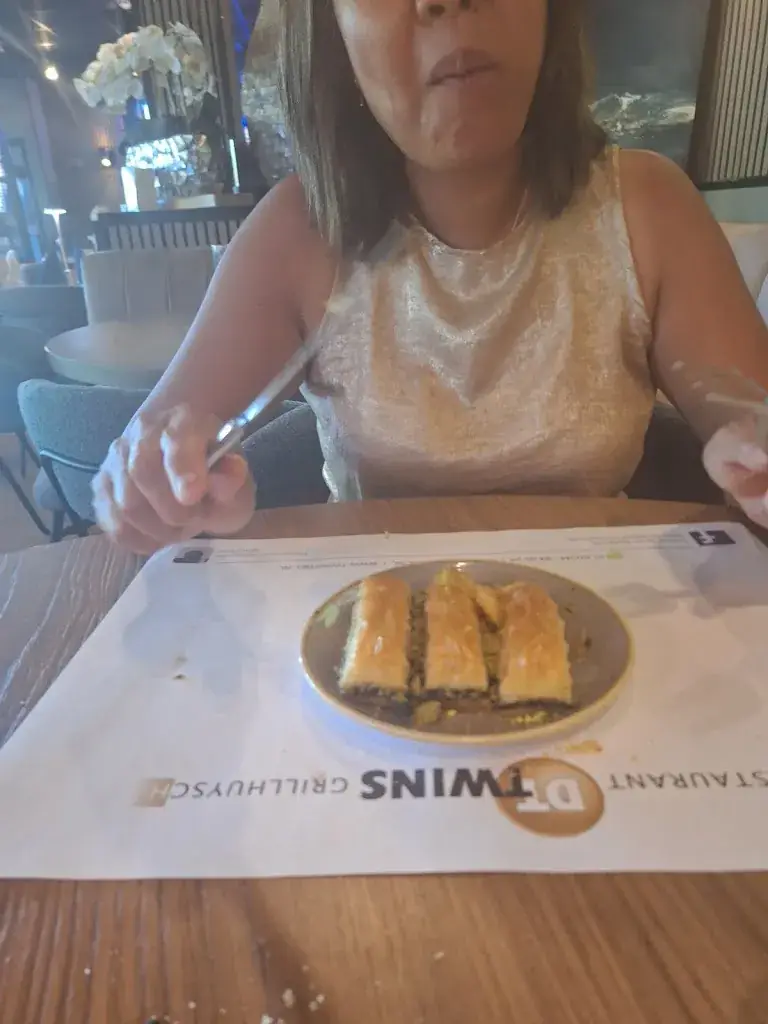 Menu_Restaurant Twins Grillhuysch Tiel_Tiel_image_9