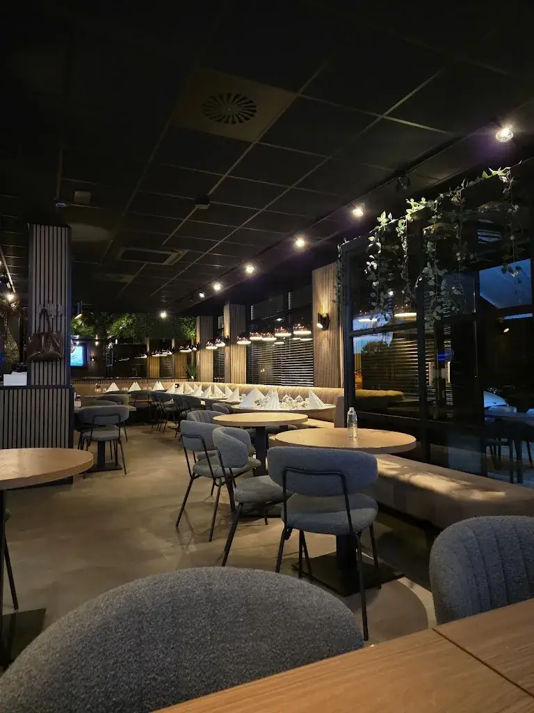 Restaurant Twins Grillhuysch Tiel restaurant à Tiel