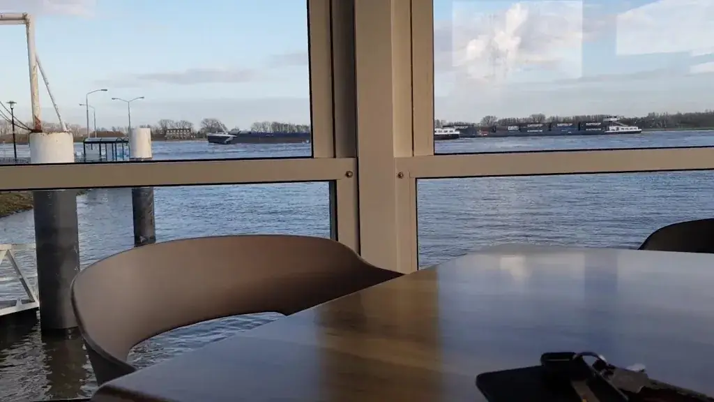 Paviljoen DT Twins Aan de Waal_Tiel_slider_image_2