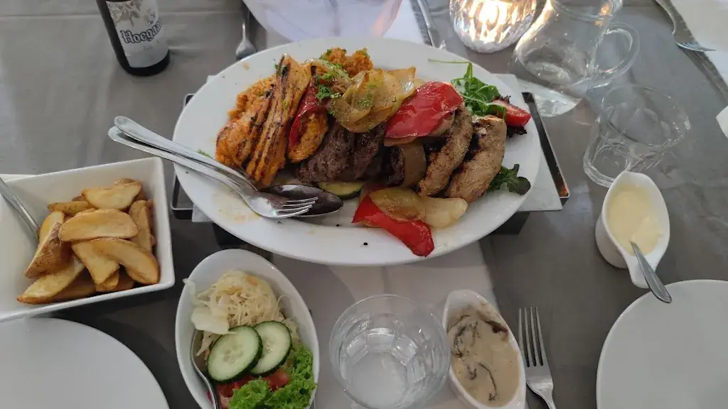 Menu_Balkan Restaurant_Ede_image_3