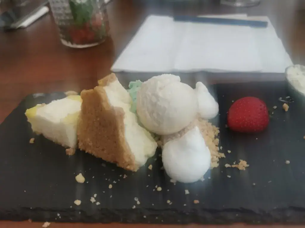 Menu_Balkan Restaurant_Ede_image_4