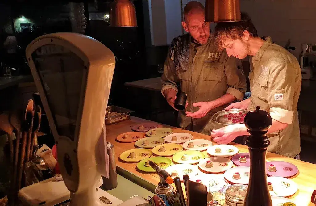 M Kuijpers_EDES Proeflokaal_Ede_review