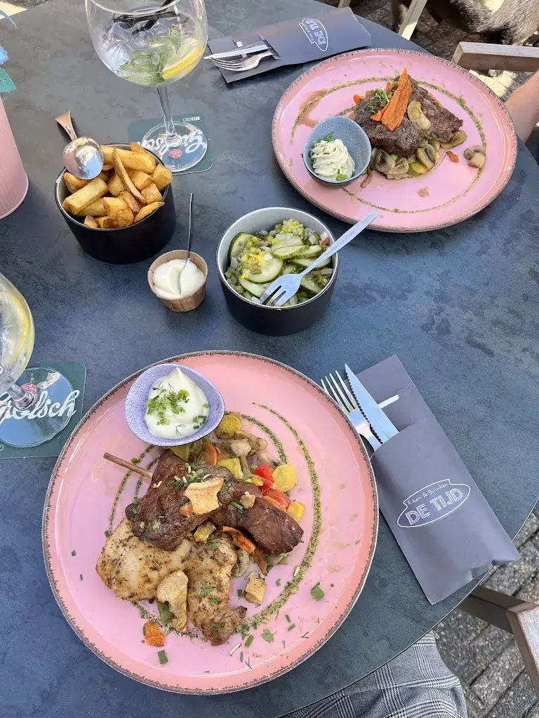 Lars Kamsteeg_De Tijd eten & drinken_Eerbeek_review