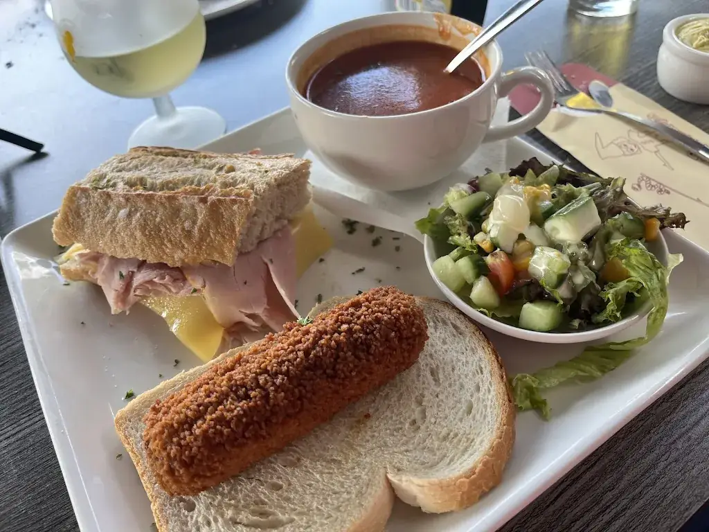 Pannenkoekenrestaurant De Brugkabouter_Eerbeek_slider_image_3