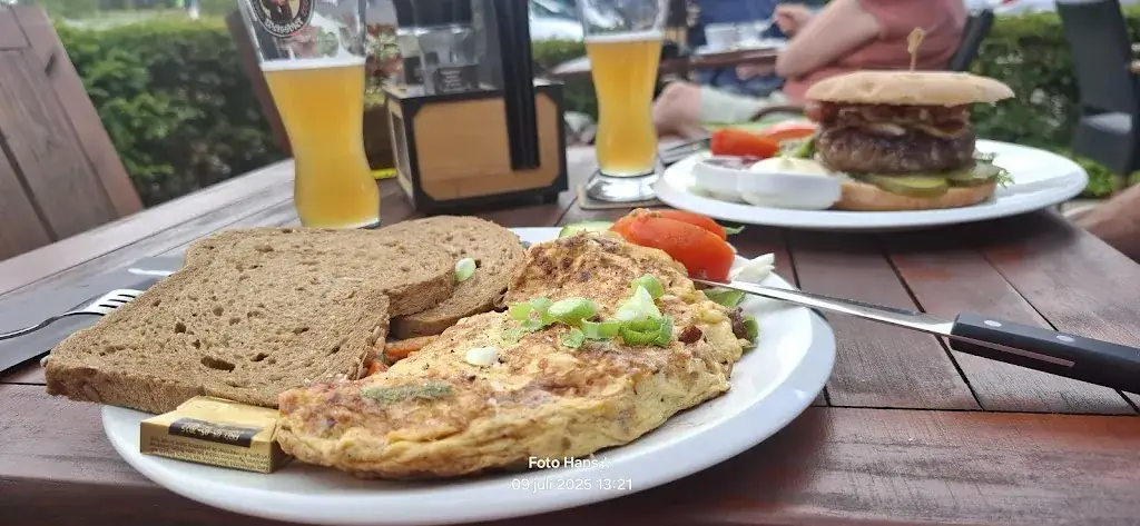 Hans Klein Meulekamp_De Sluis_Eefde_review