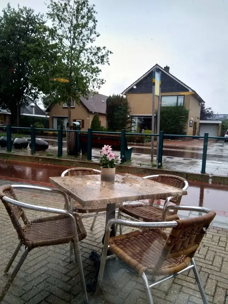 Vikram Athavale_De Musketiers Restaurant en Partycentrum Emst_Emst_review