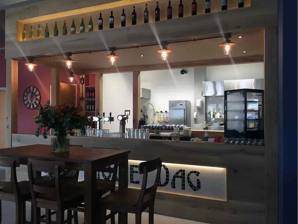 Brasserie Een Mooie Dag_Duiven_slider_image_1