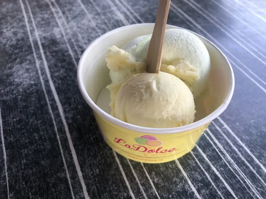 Pedro de Pedra_IJssalon La Dolce Coevorden_Coevorden_recensione