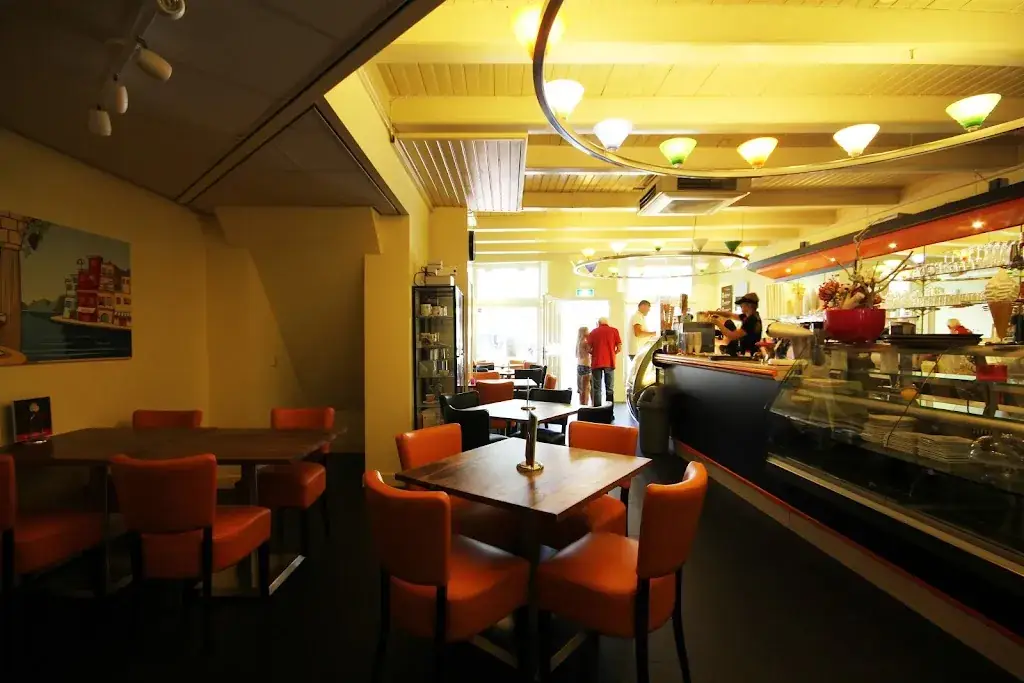 IJssalon La Dolce Coevorden_Coevorden_slider_image_1