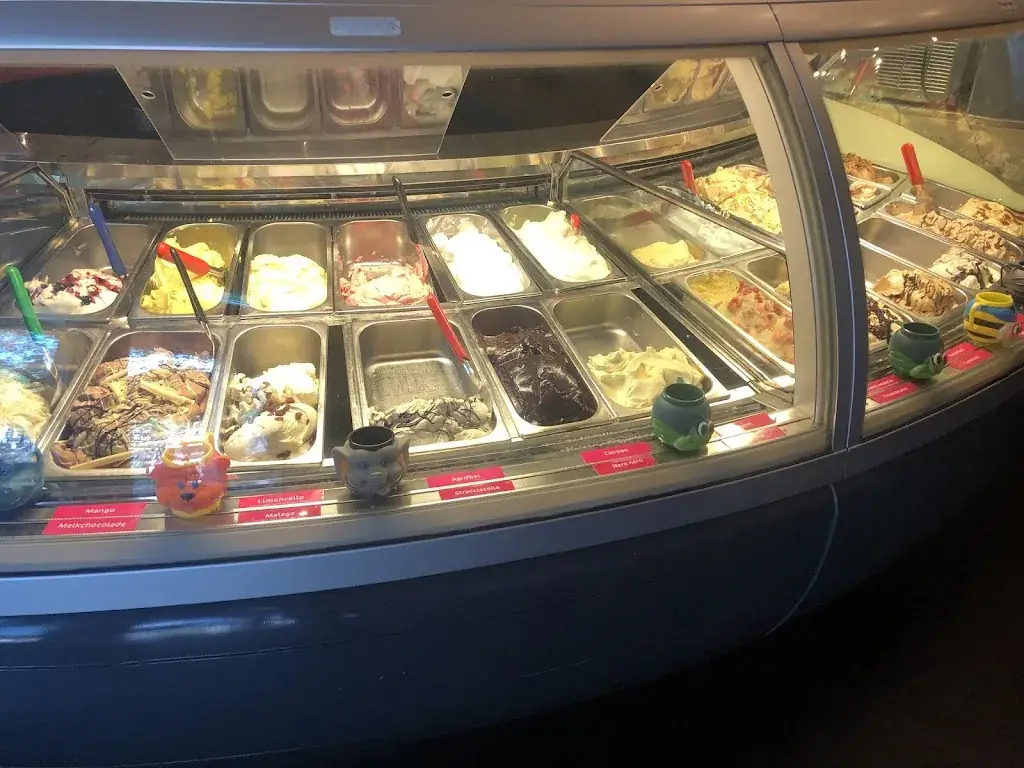 IJssalon La Dolce Coevorden_Coevorden_slider_image_3