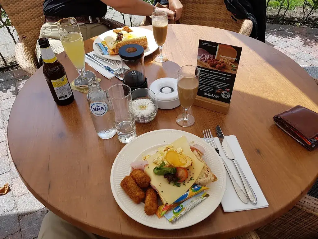 Ard van der Leeuw_Restaurant Bistro & Patisserie Novice_Vierhouten_review