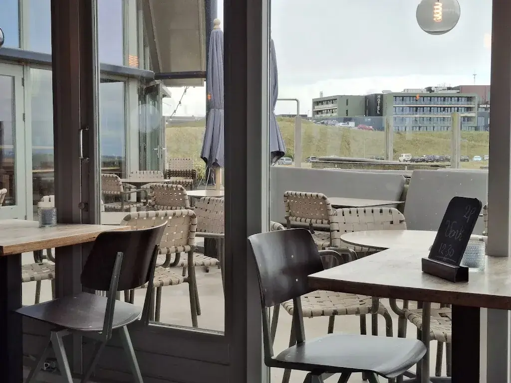 De Liefhebbers aan Zee_Zee_slider_image_3