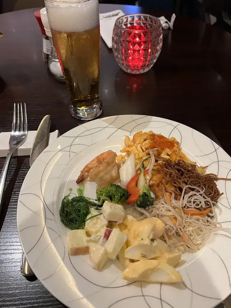 Y. Xue_Fine Food Village_Elst_review