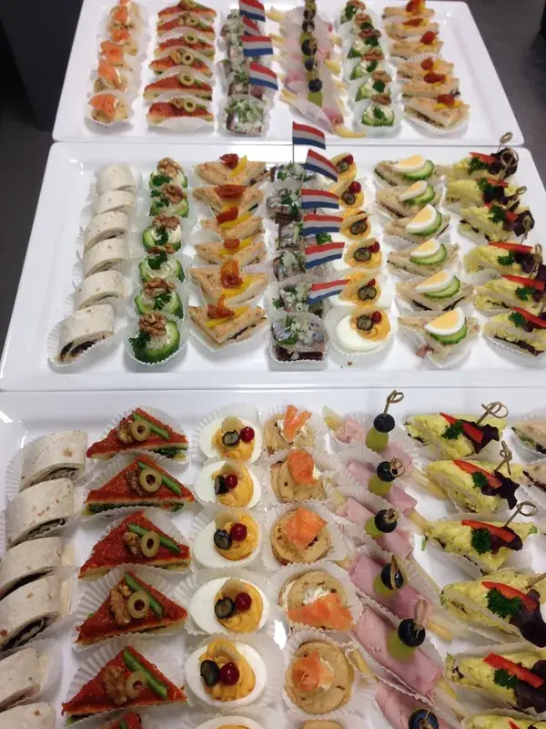 Menu_Cafeteria Hendriks Plaza_Elst_immagine_9