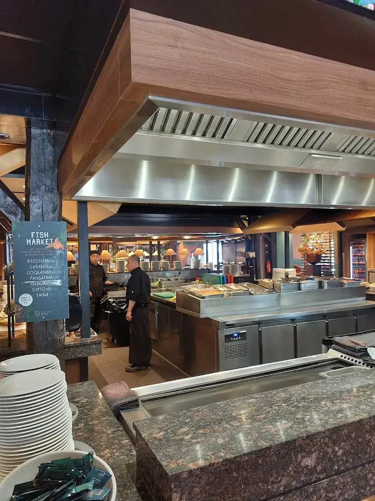 Carl Thomas_Eastern Plaza wok & live cooking buffet restaurant_Elst_review