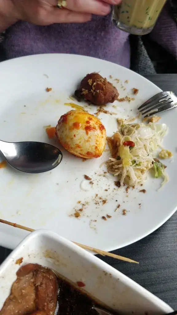 Joost_Depaja Makanan_Elst_review