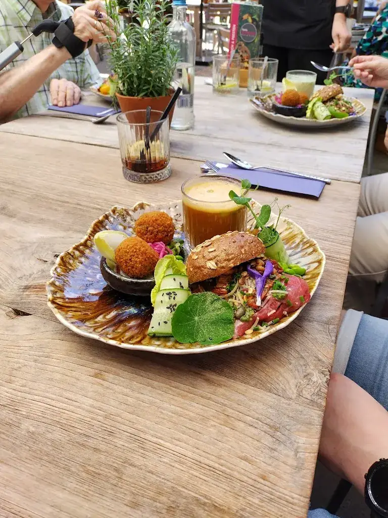 Frans De Valck_Petits Saveurs_Etten-Leur_recensione