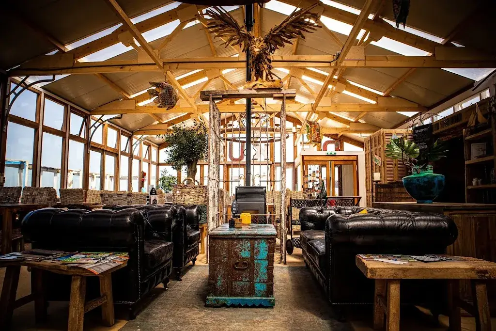 Strandpaviljoen De Kust restaurante en Zee