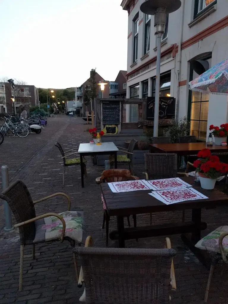 Марина Колесник_Be my Guest_Zee_recensione