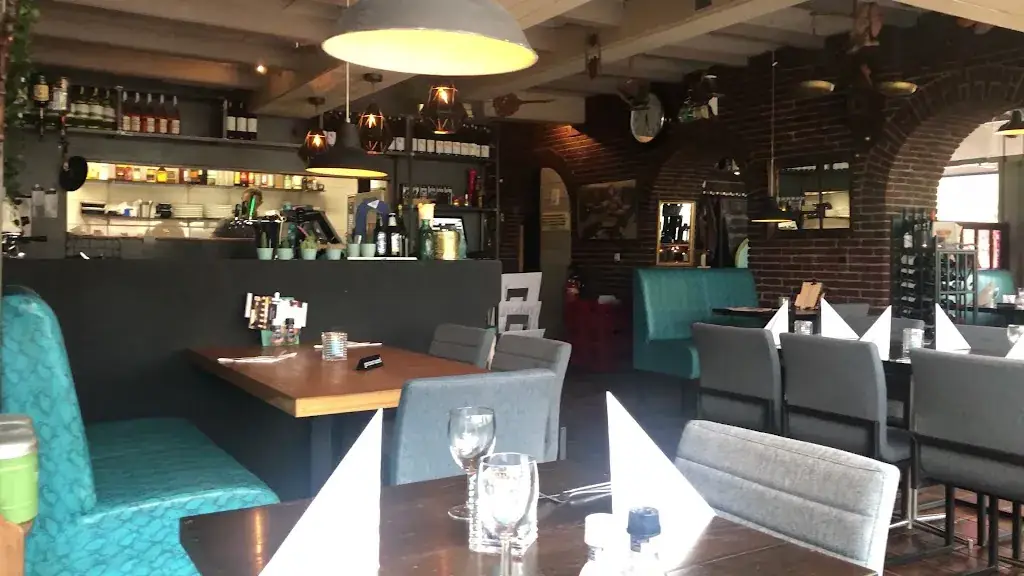 Restaurant Klein Zwitserland_Zee_slider_image_2