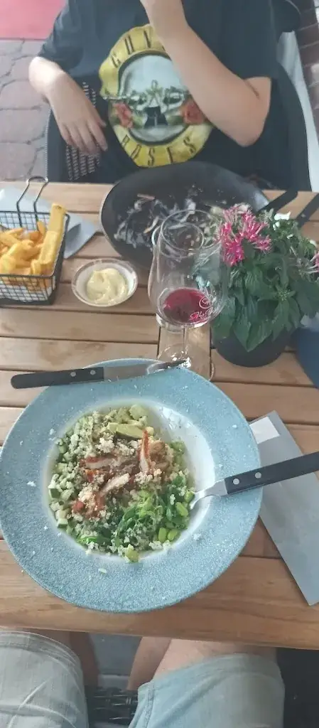 Arthur van der Berg_House of Amy_Harskamp_review