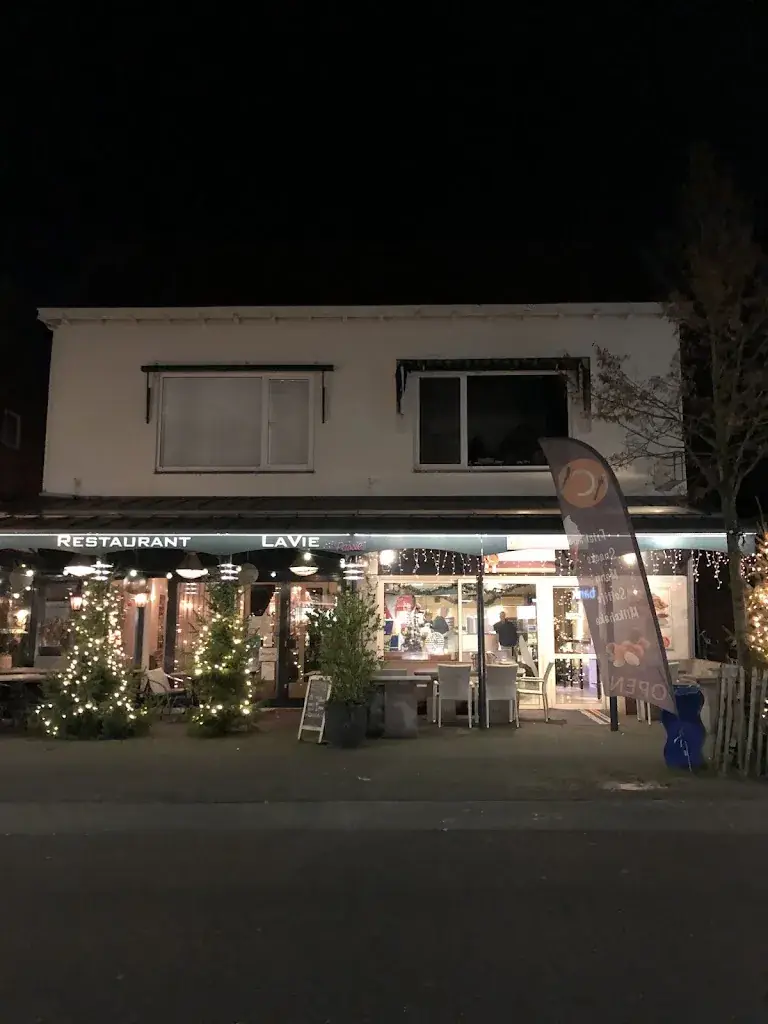 KC Hong_La Vie & Passie Groesbeek_Groesbeek_review