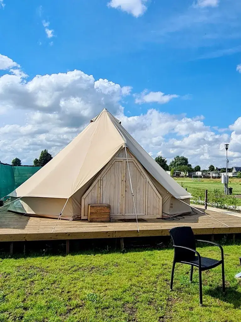 Tony F_Camping / Jachthaven Heerewaarden_Heerewaarden_review