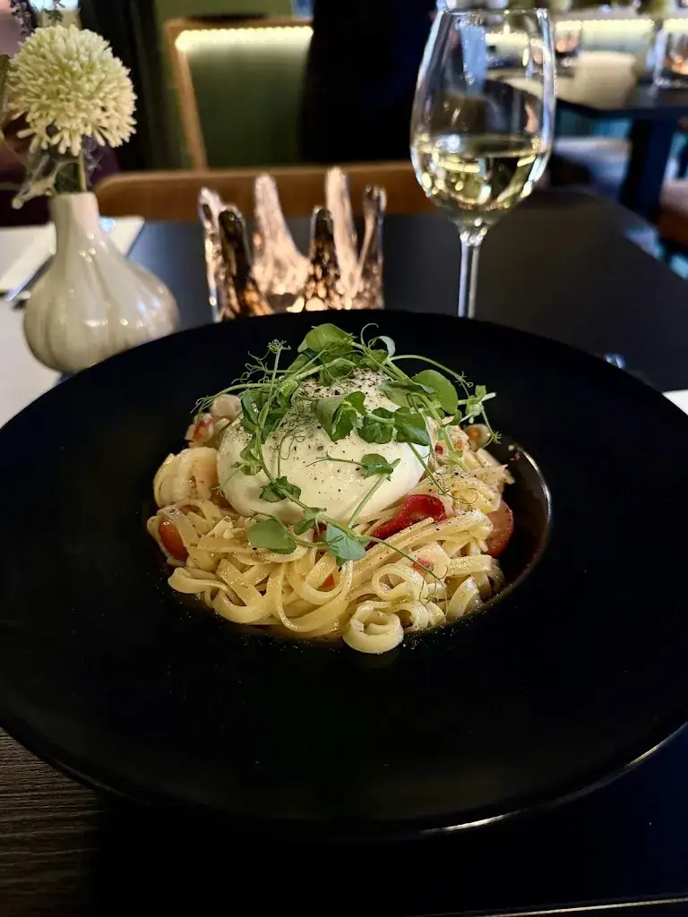 Lucas Laroz_Al Mulino_Hattem_review