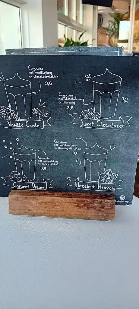 Menu_Snacksalon het Middelpunt_Wezep_immagine_1