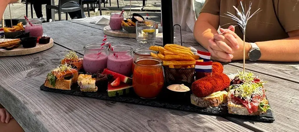 Simone de Groot_Proeflokaal de Zeuven Heuvels_Wezep_Bewertung