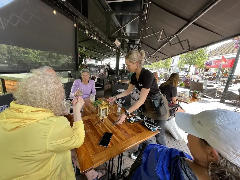 Douglas Valkenaar_De Postkamer_Heerde_review