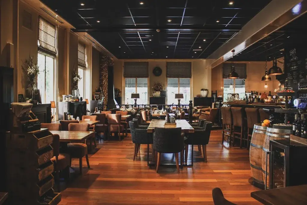 De Postkamer restaurant in Heerde