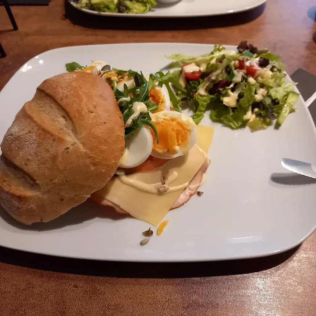 Margreet C_Limburgia_Heerde_review