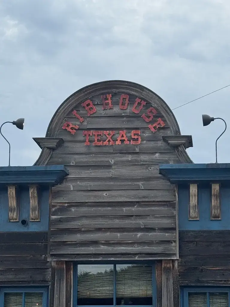 Luna The moon_Ribhouse Texas Epe_Epe_review