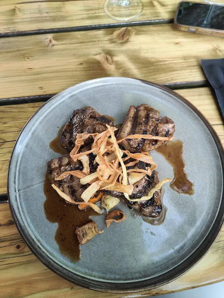 Melle Veldkamp_Het Wapen van Heeckeren_Hummelo_review